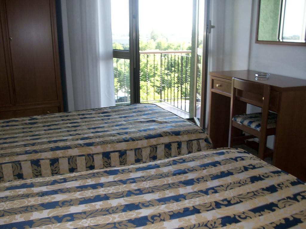 Hotel Santorotto Di Fabio Terrosi Синалунга Номер фото